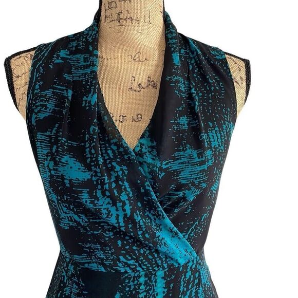EUC Forever21 Black Turquoise Sleeveless Faux Wrap Crepe Dress Size XS - Picture 3 of 11